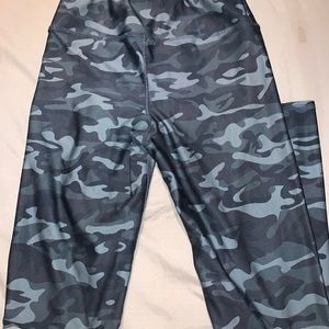 Camo leggings